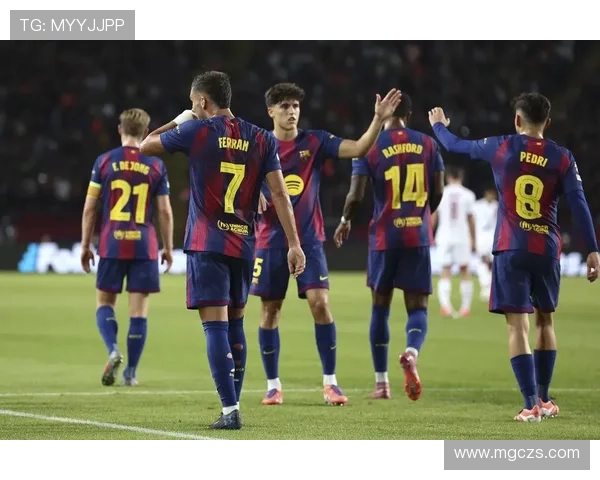 拉什福德在巴萨训练前意外离开甘伯体育城引发关注